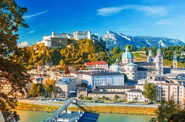 salzburg_historic_city_winter